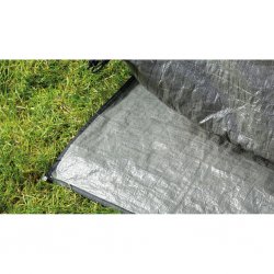 Het grondzeil isoleert tegen koude van de grond en helpt de tent schoon te houden en slijtage te verminderen.